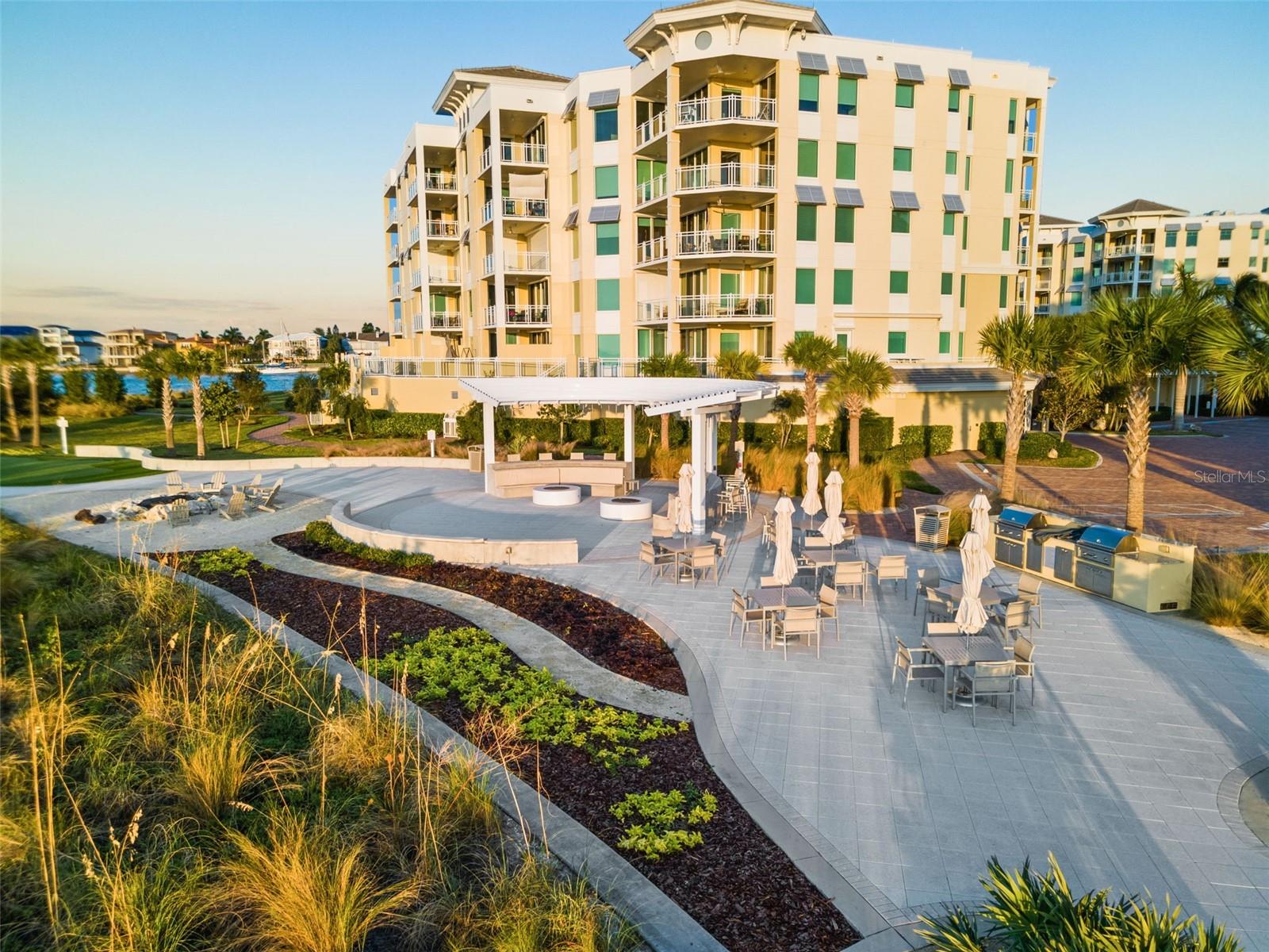 SUNSET POINTE AT COLLANY KEY CONDO - Residential