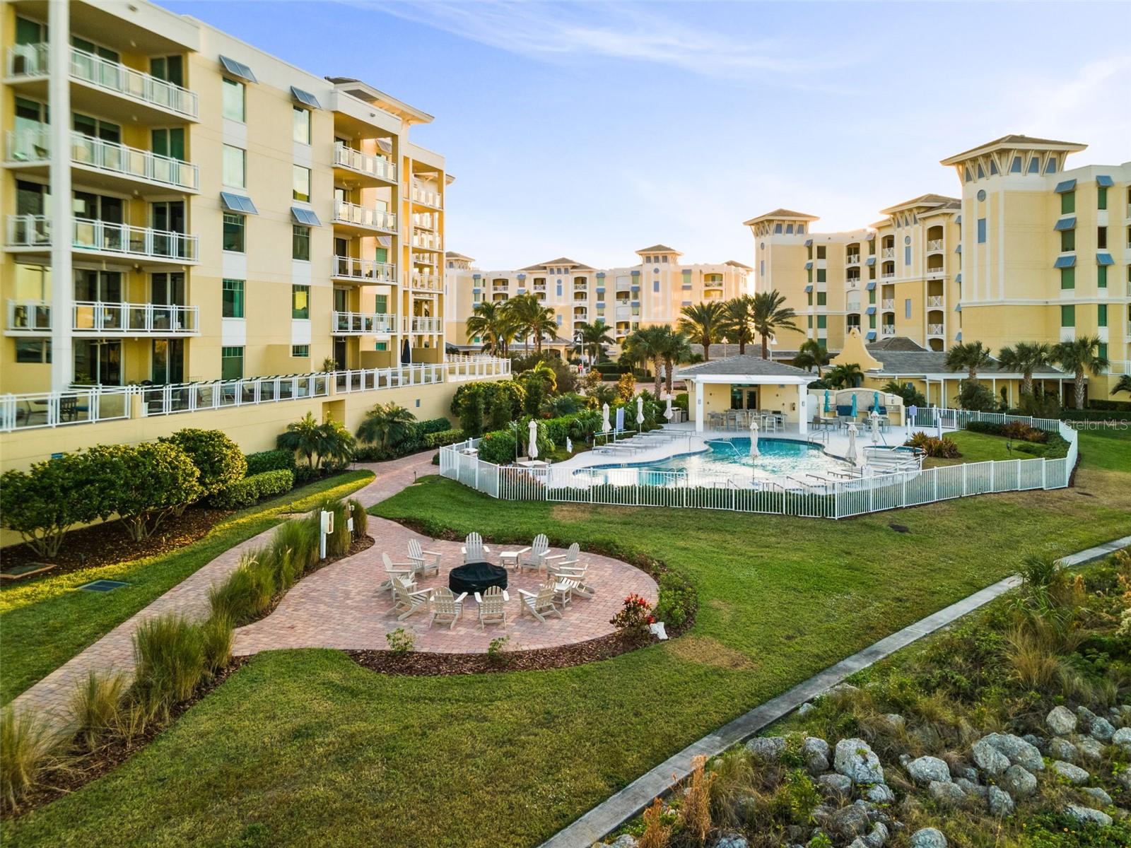 SUNSET POINTE AT COLLANY KEY CONDO - Residential