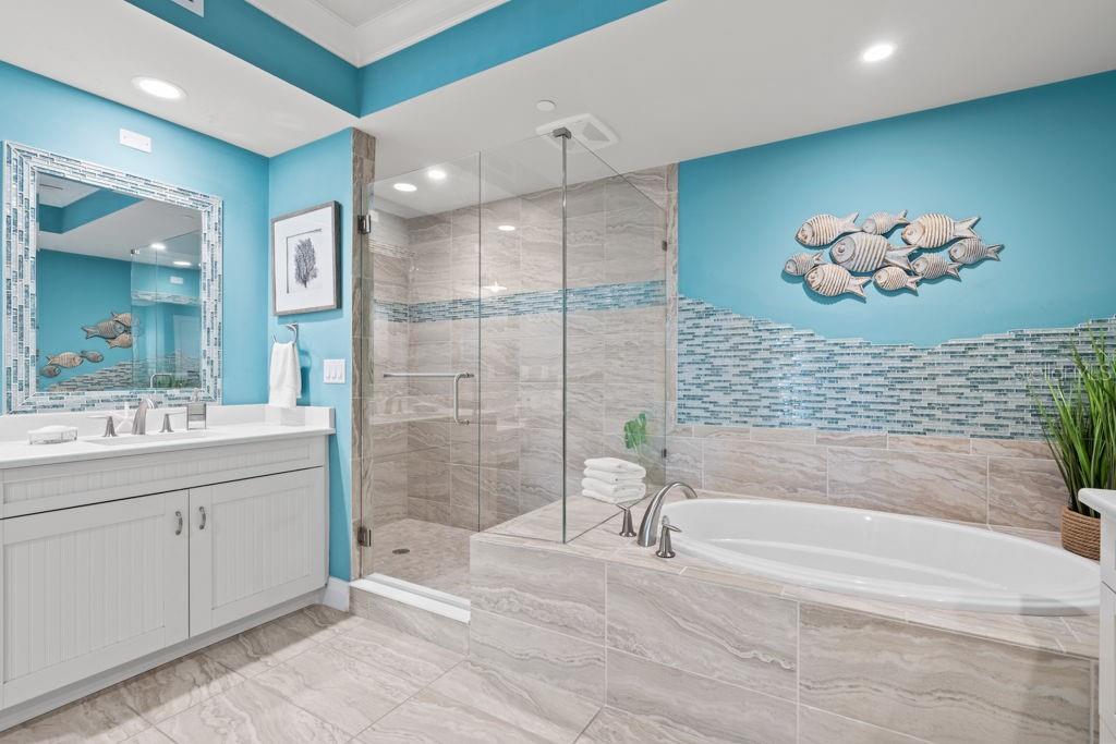 SUNSET POINTE AT COLLANY KEY CONDO - Residential