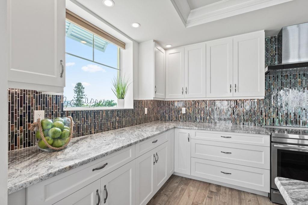 SUNSET POINTE AT COLLANY KEY CONDO - Residential