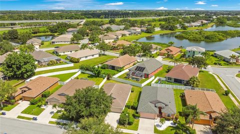 A home in PALMETTO