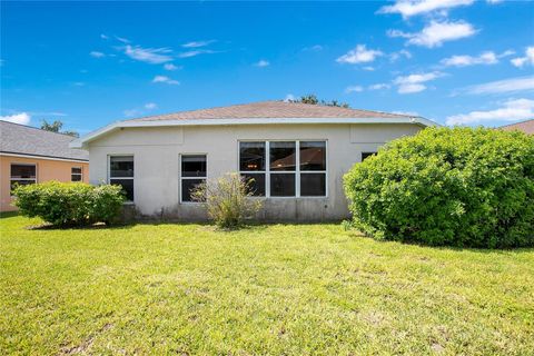 A home in PALMETTO