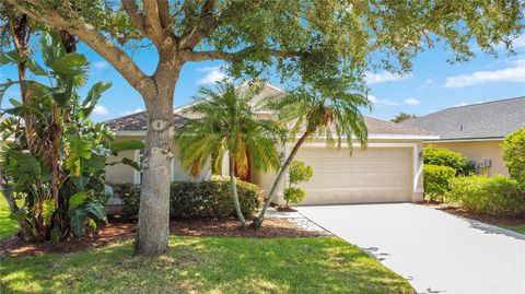 A home in PALMETTO