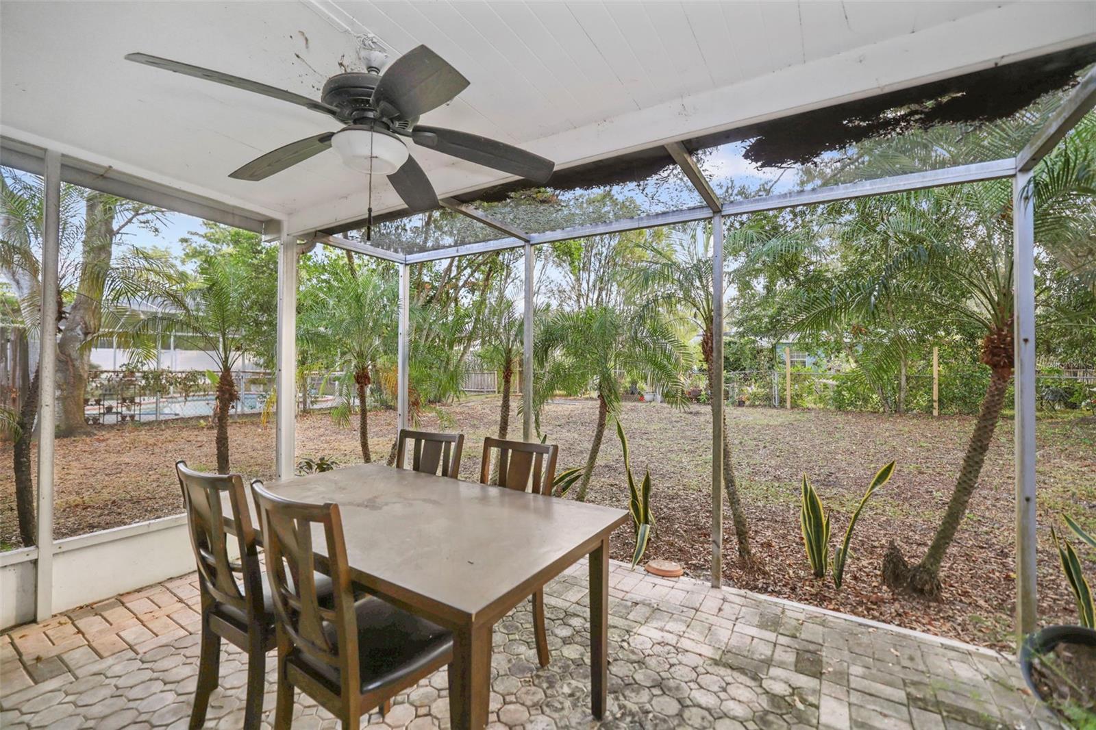 CURLEW GROVES UNIT ONE - Residential