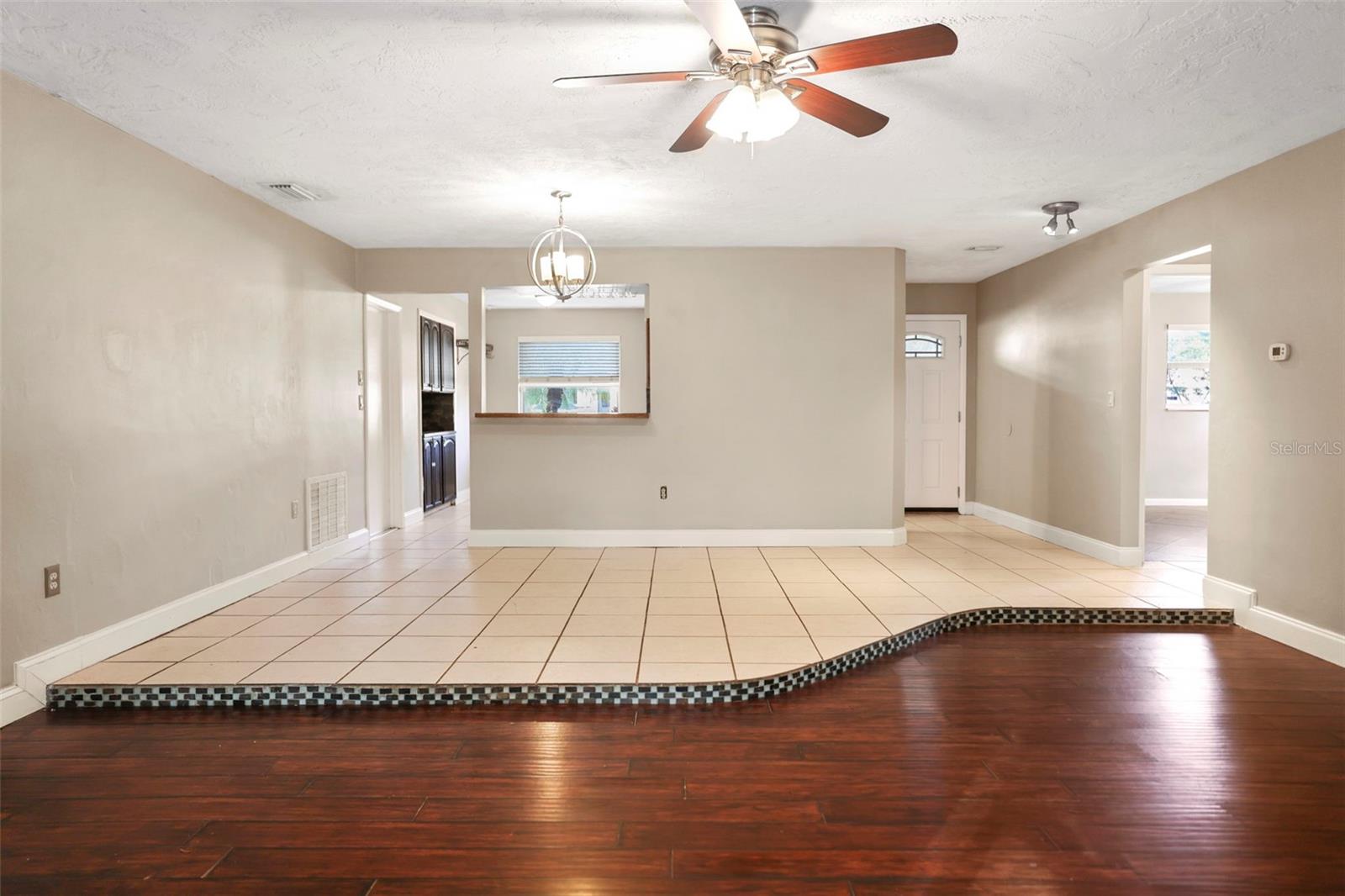 CURLEW GROVES UNIT ONE - Residential