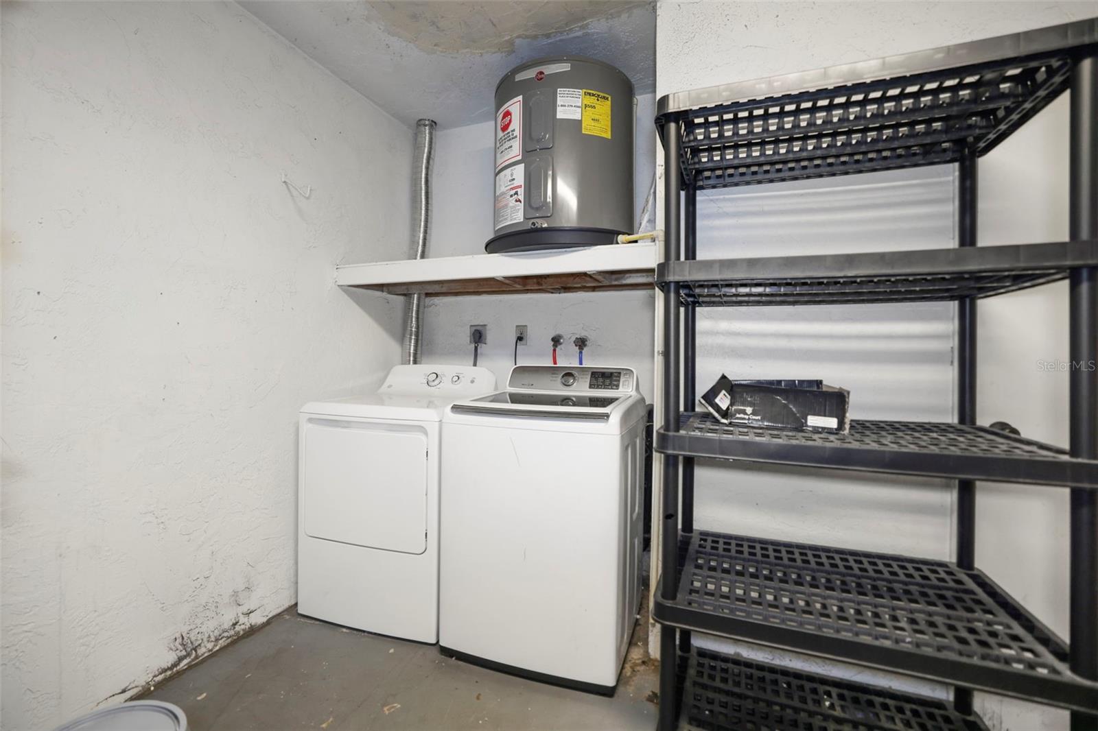 CURLEW GROVES UNIT ONE - Residential