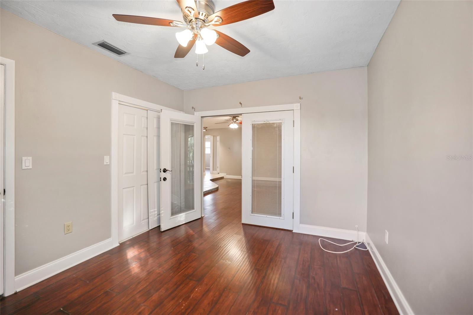 CURLEW GROVES UNIT ONE - Residential