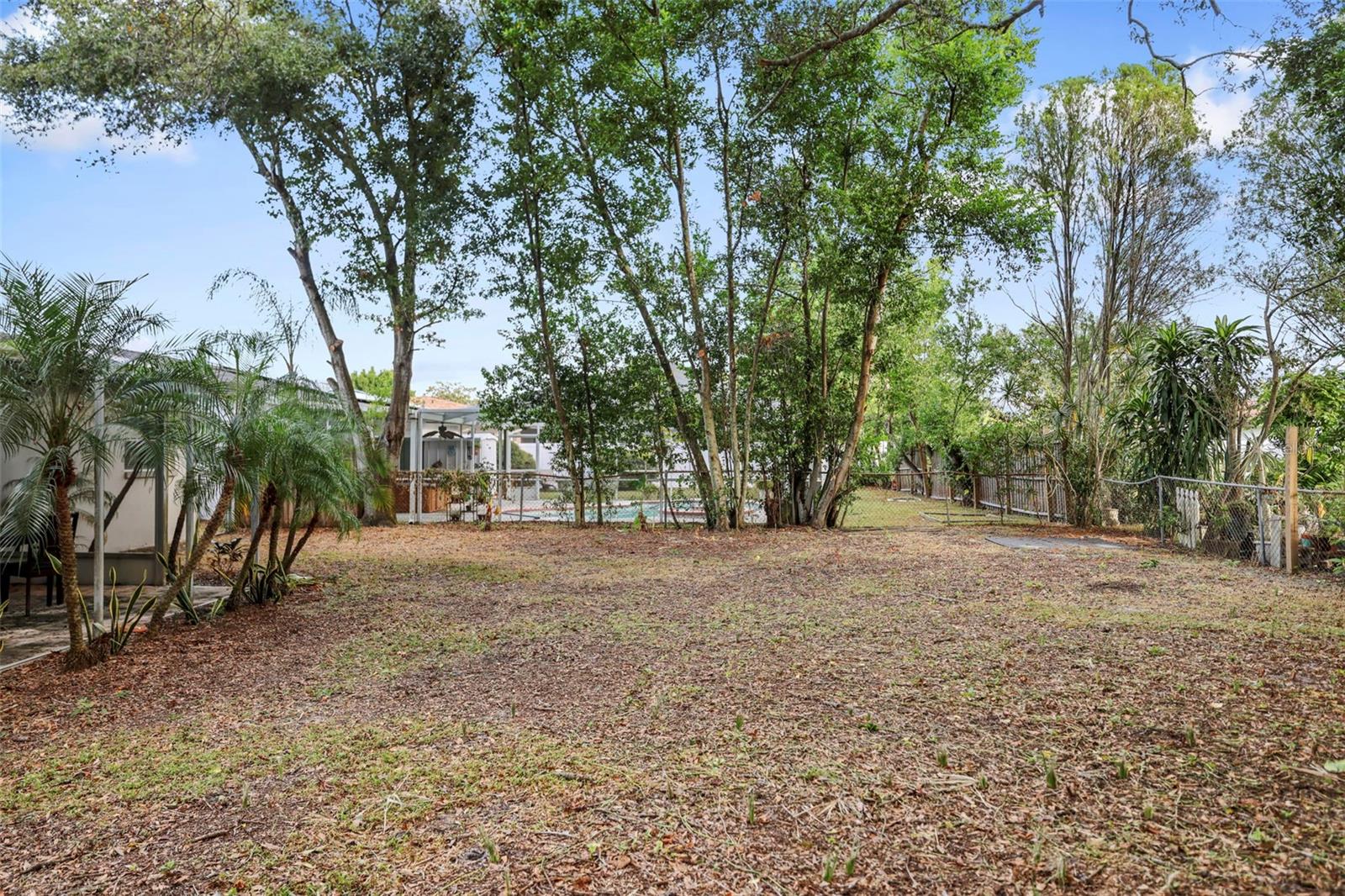 CURLEW GROVES UNIT ONE - Residential