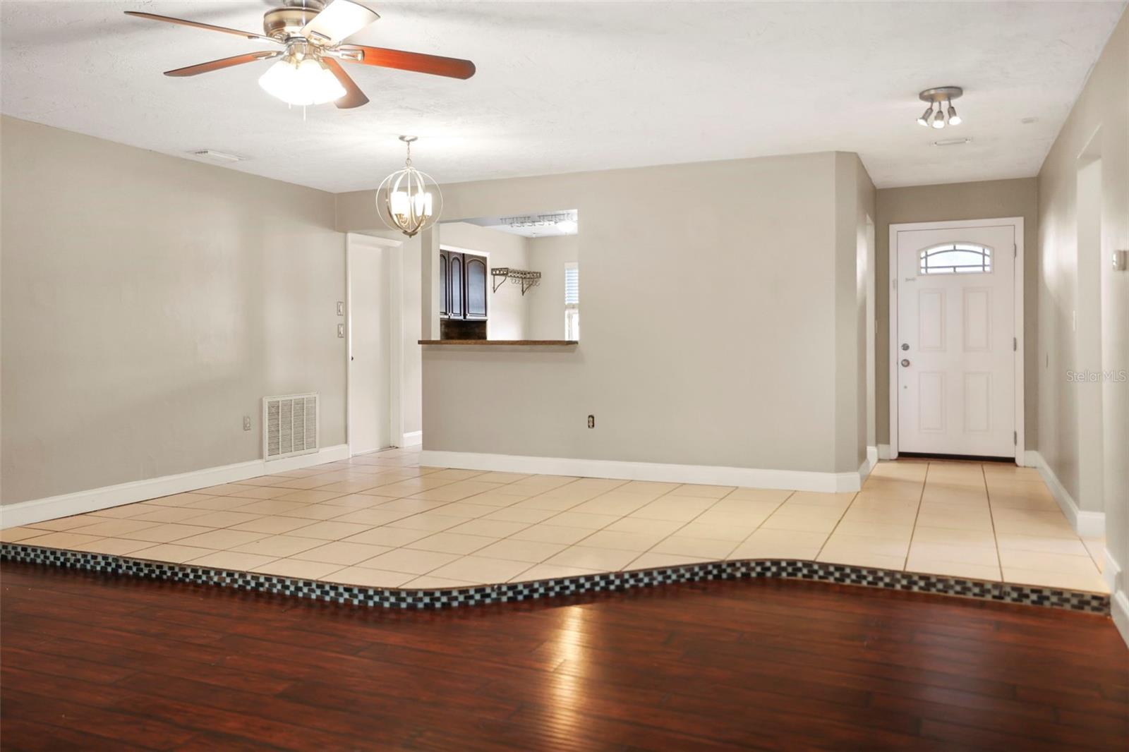 CURLEW GROVES UNIT ONE - Residential