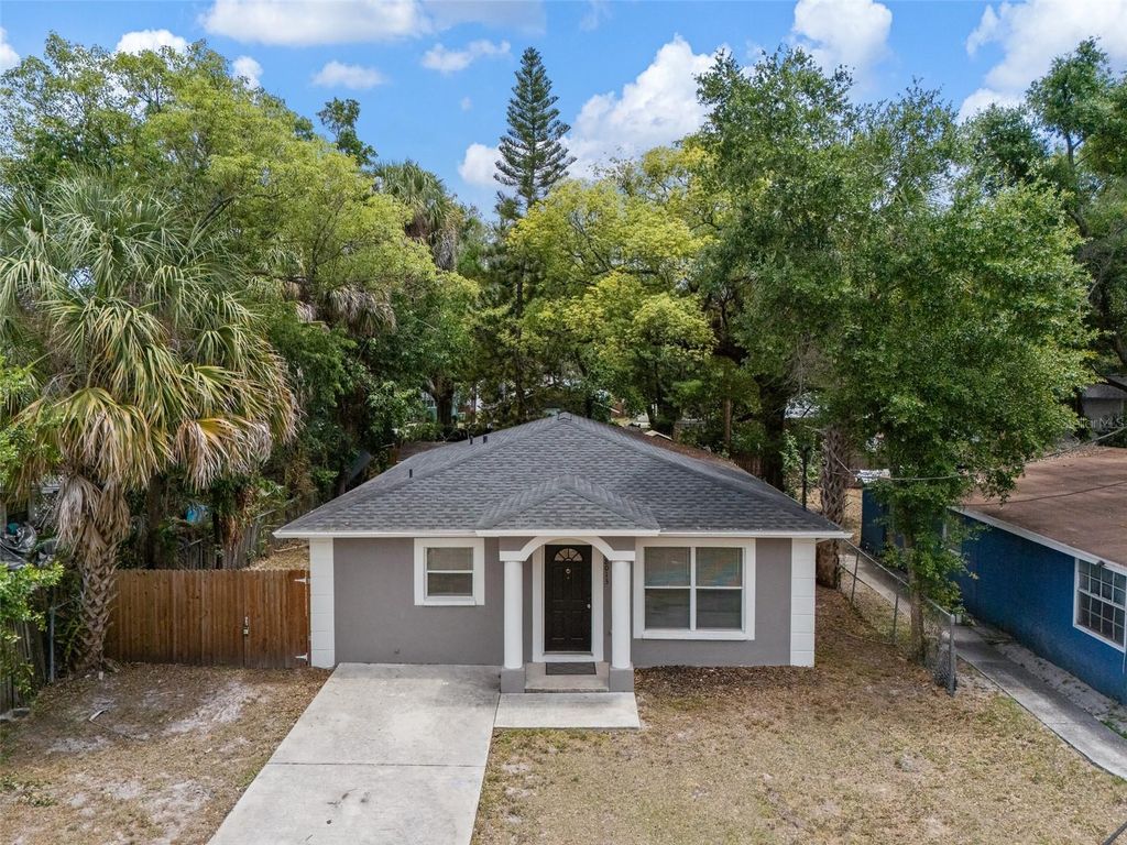 Photo of 8013 N Alaska Street, Tampa, FL 33604 (MLS # TB8506547)