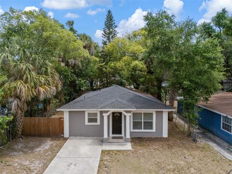 Photo of 8013 N Alaska Street, Tampa, FL 33604 (MLS # TB8506547)