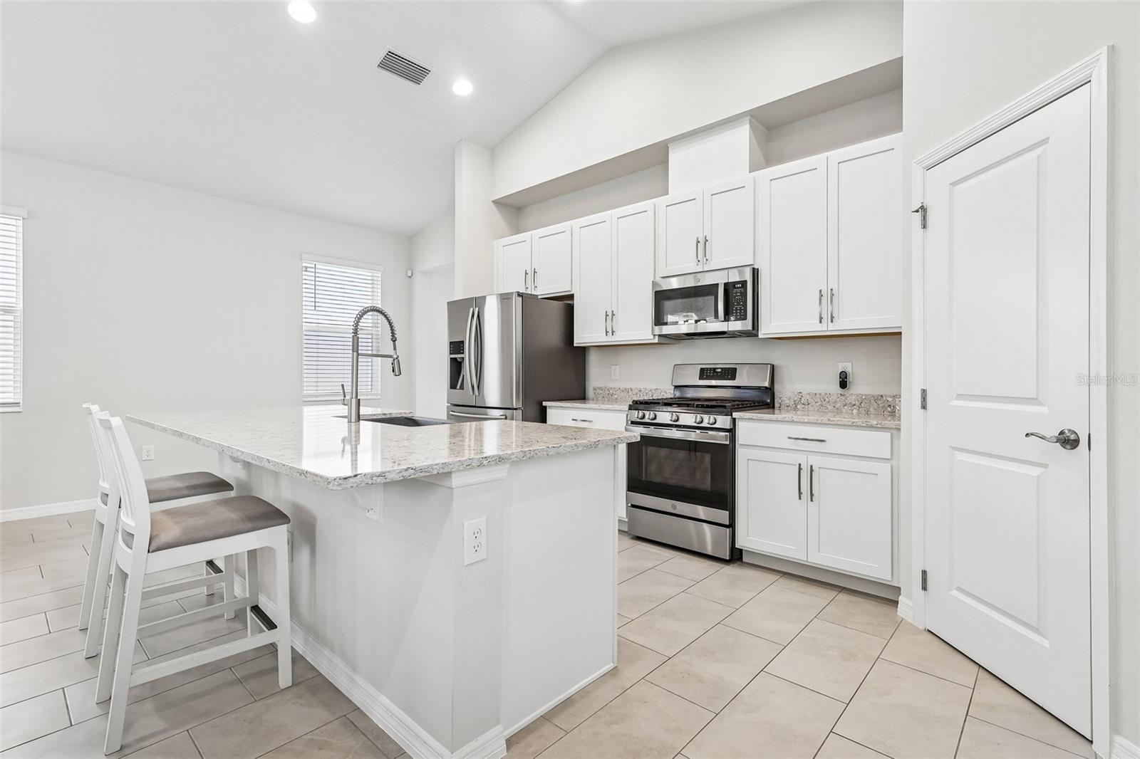 ENCORE/OVATION PH 4B - Residential