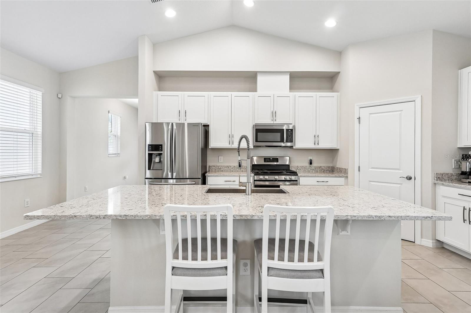 ENCORE/OVATION PH 4B - Residential