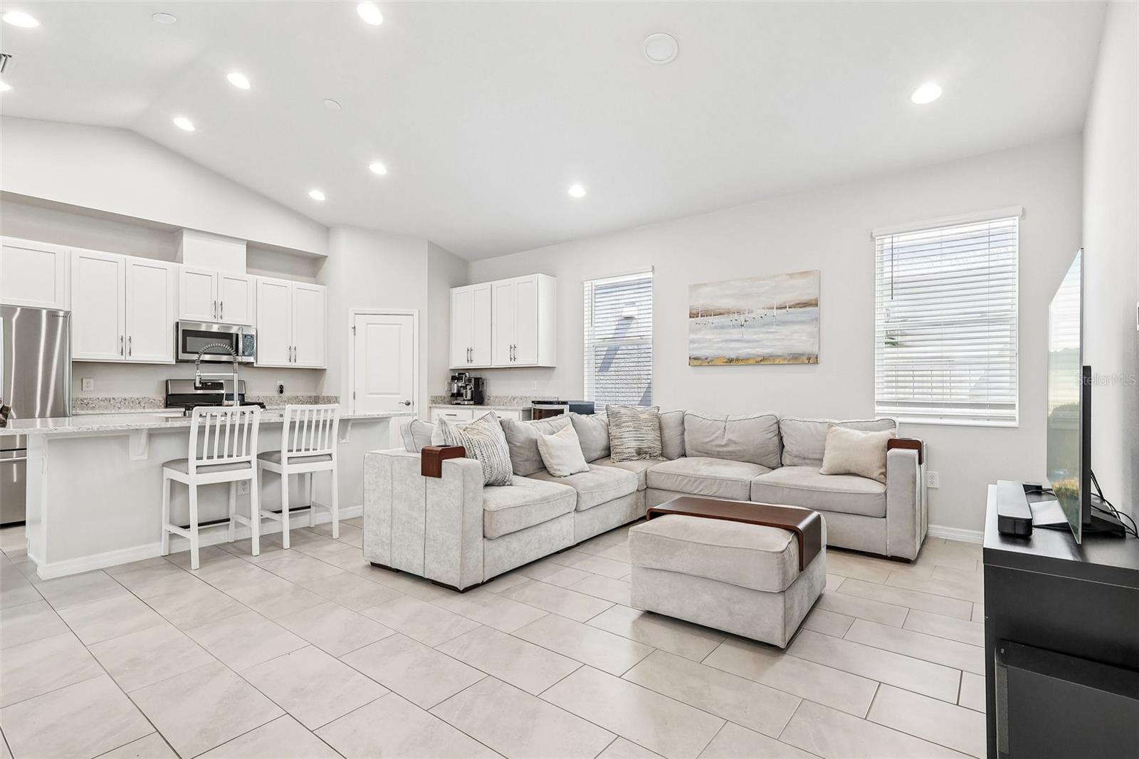 ENCORE/OVATION PH 4B - Residential