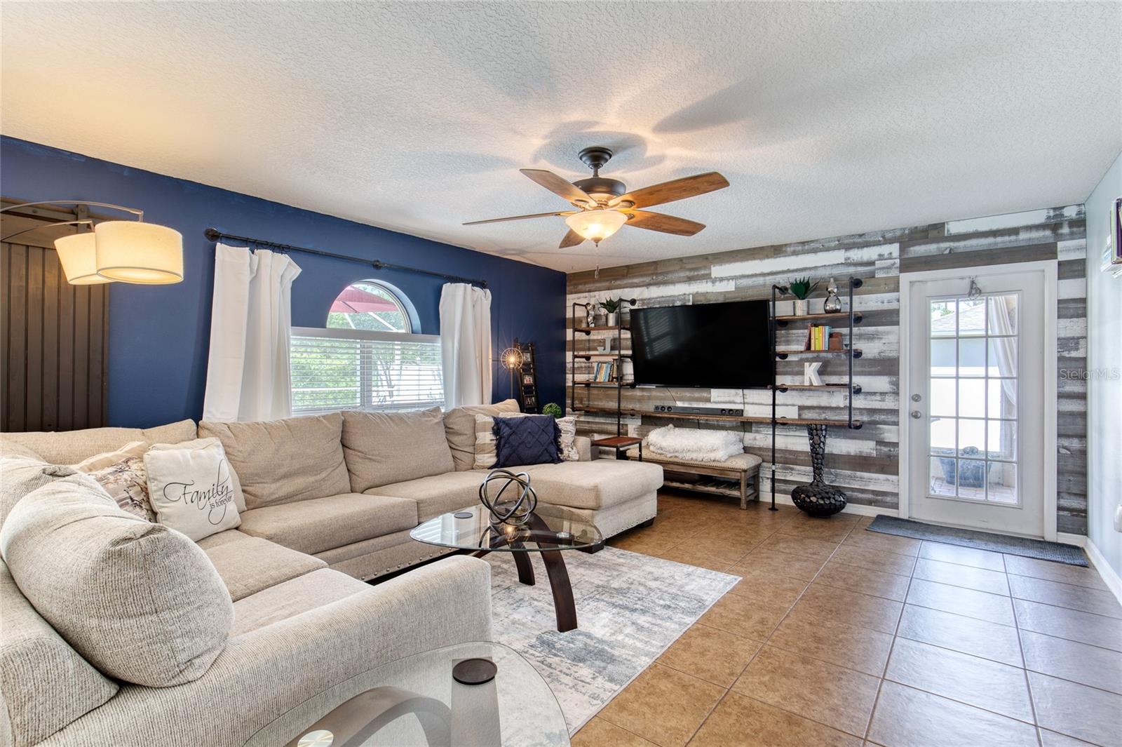 SEMINOLE WOODS - Residential