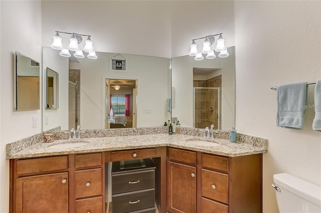 VERANDA IL/LAKEWOOD NATIONAL A - Residential Lease