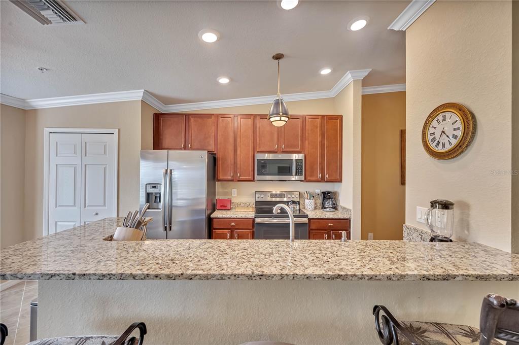 VERANDA IL/LAKEWOOD NATIONAL A - Residential Lease