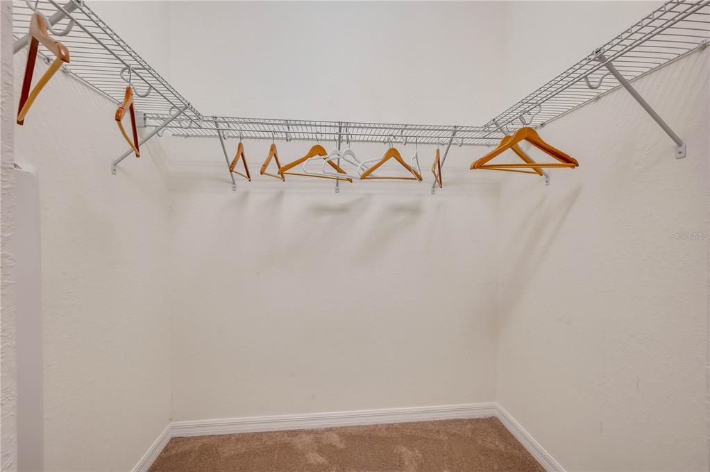 VERANDA IL/LAKEWOOD NATIONAL A - Residential Lease