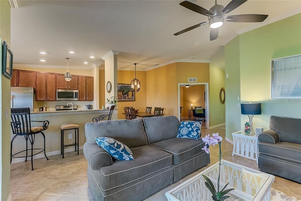 VERANDA IL/LAKEWOOD NATIONAL A - Residential Lease