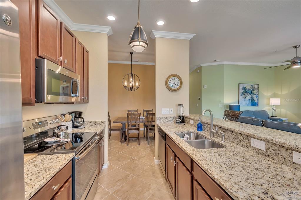 VERANDA IL/LAKEWOOD NATIONAL A - Residential Lease