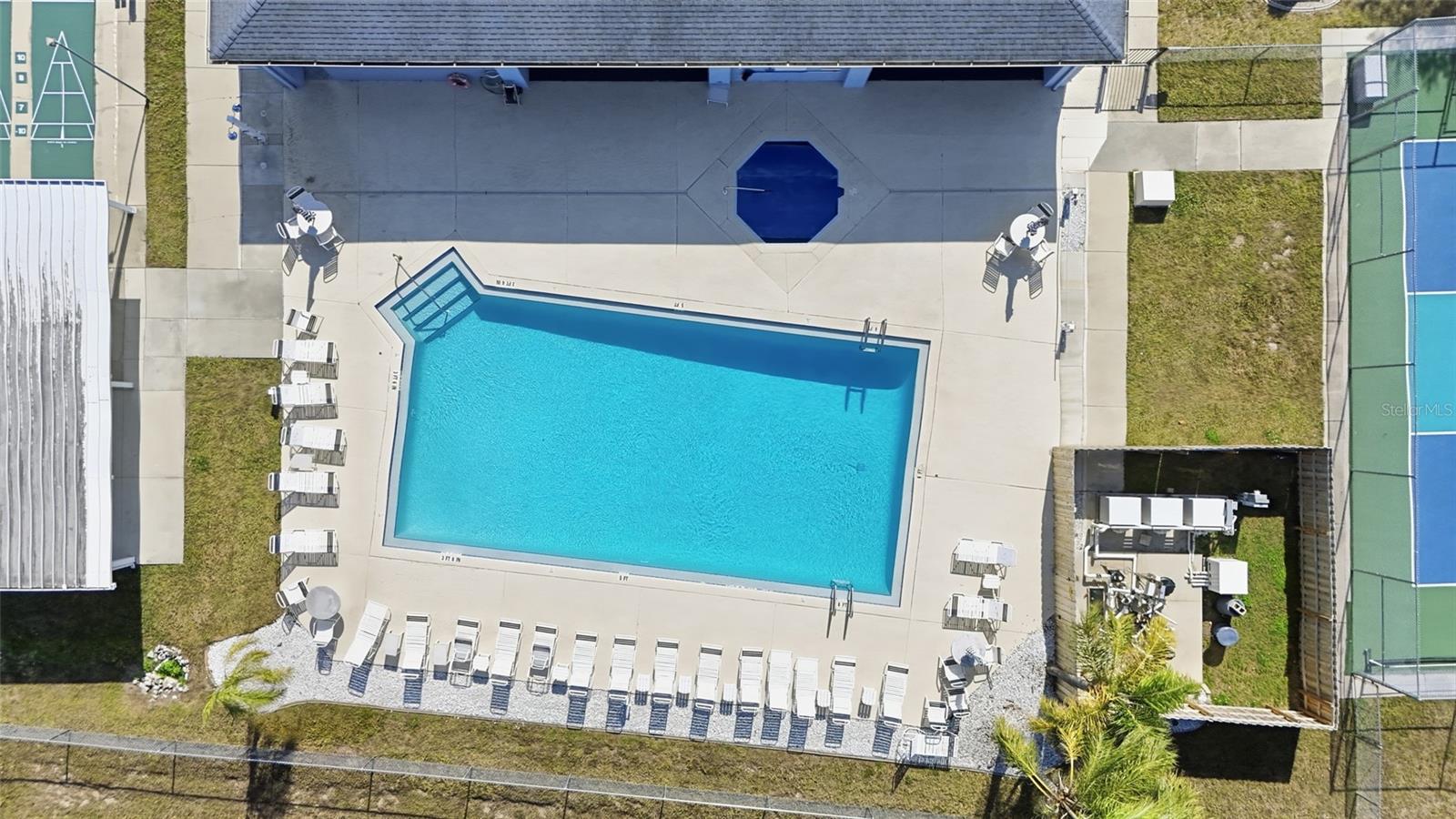 LEMON BAY ISLES PH 04 - Residential