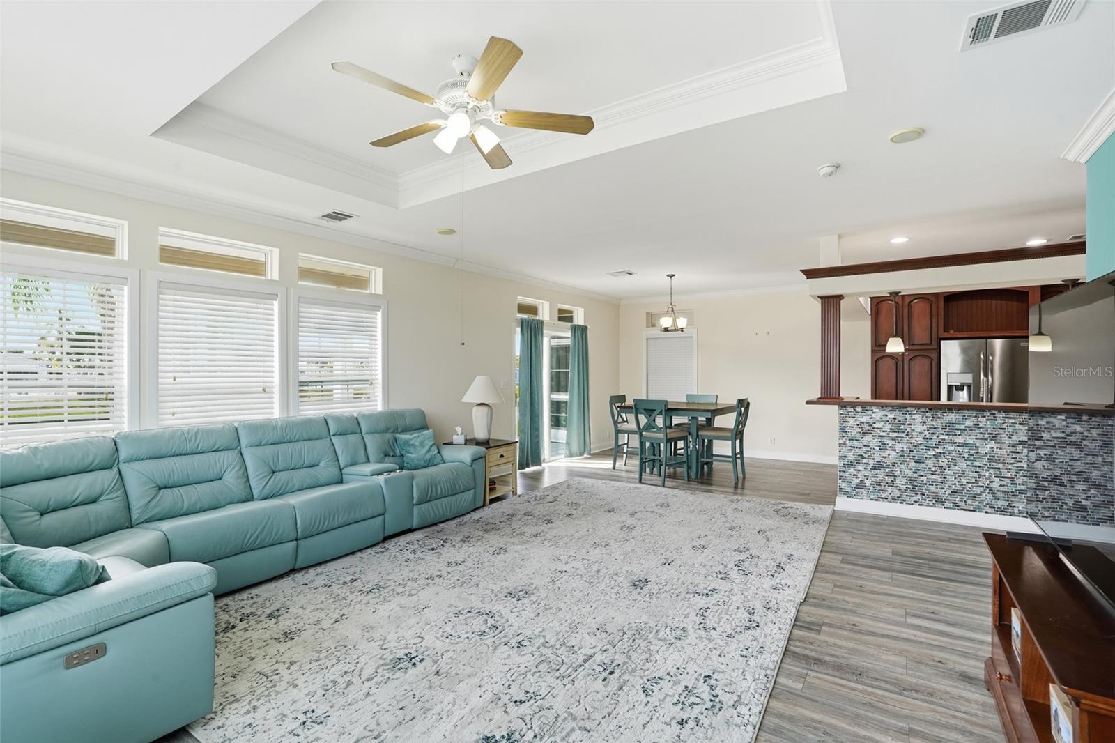 LEMON BAY ISLES PH 04 - Residential