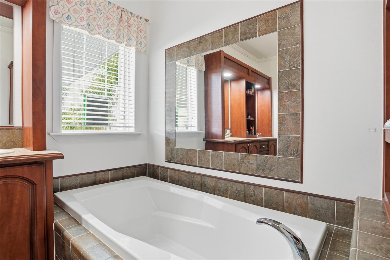 LEMON BAY ISLES PH 04 - Residential