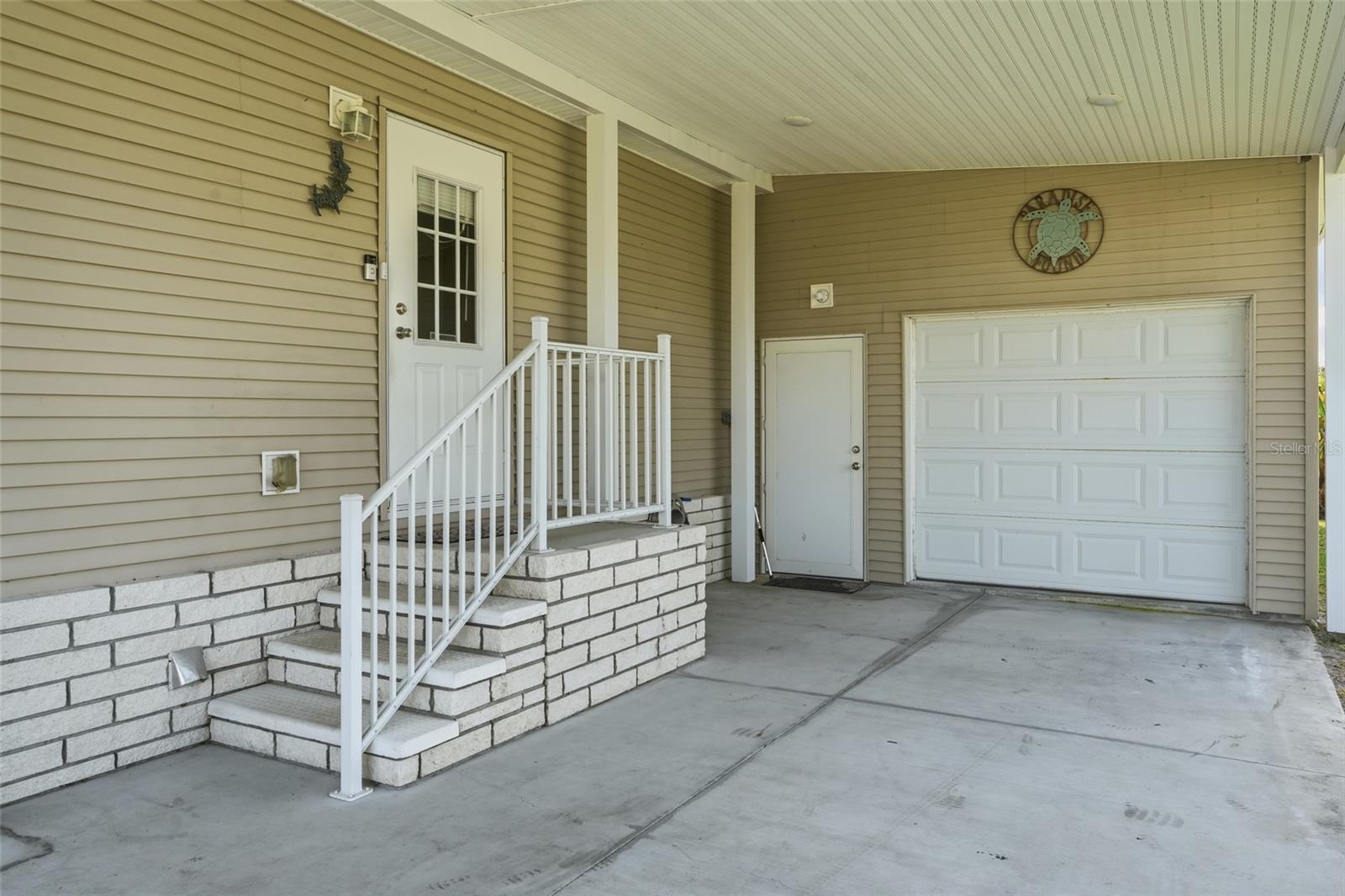 LEMON BAY ISLES PH 04 - Residential