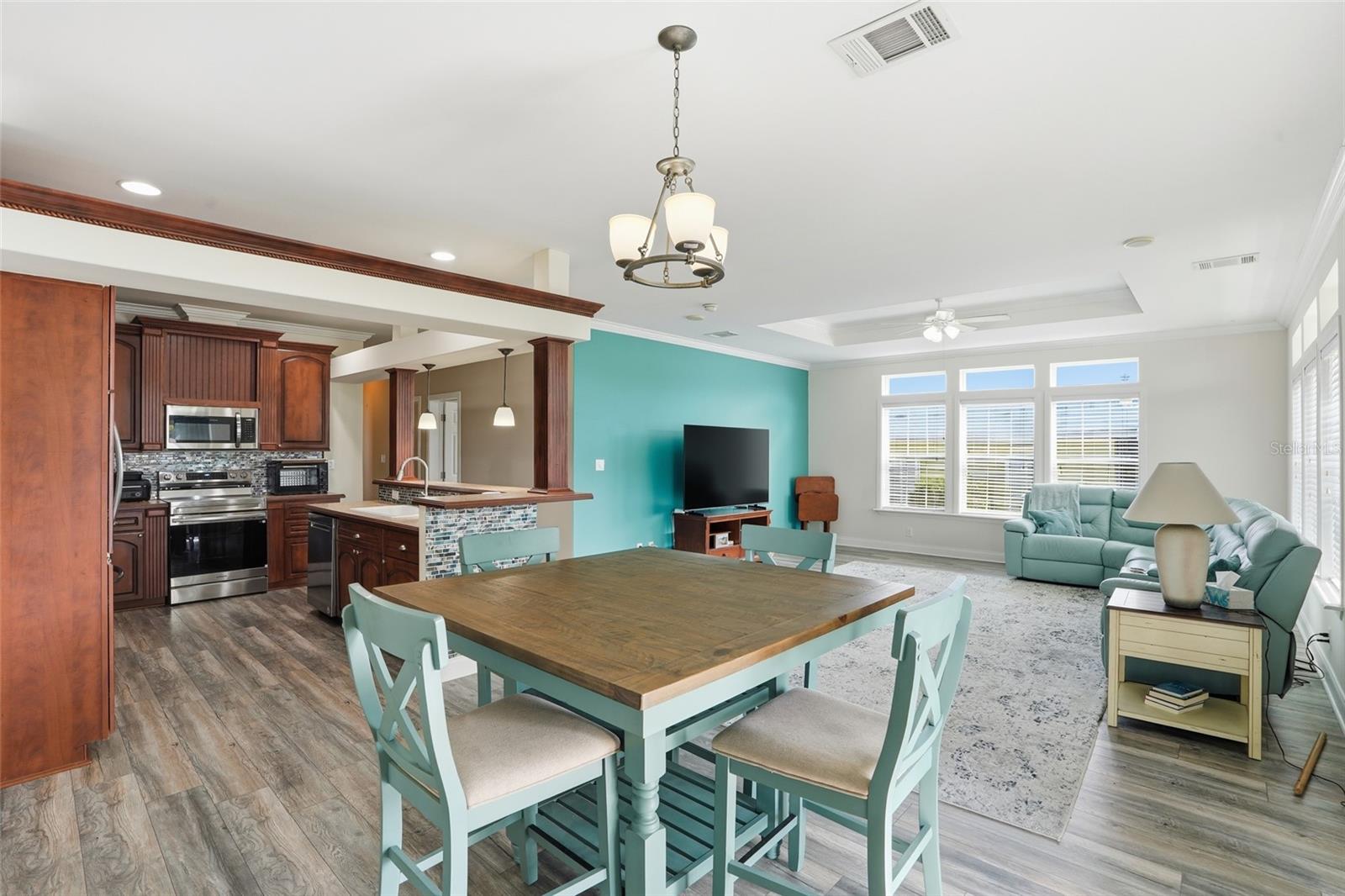 LEMON BAY ISLES PH 04 - Residential