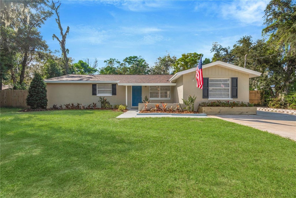 Photo of 6809 Valrie Lane, Riverview, FL 33569 (MLS # TB8558014)