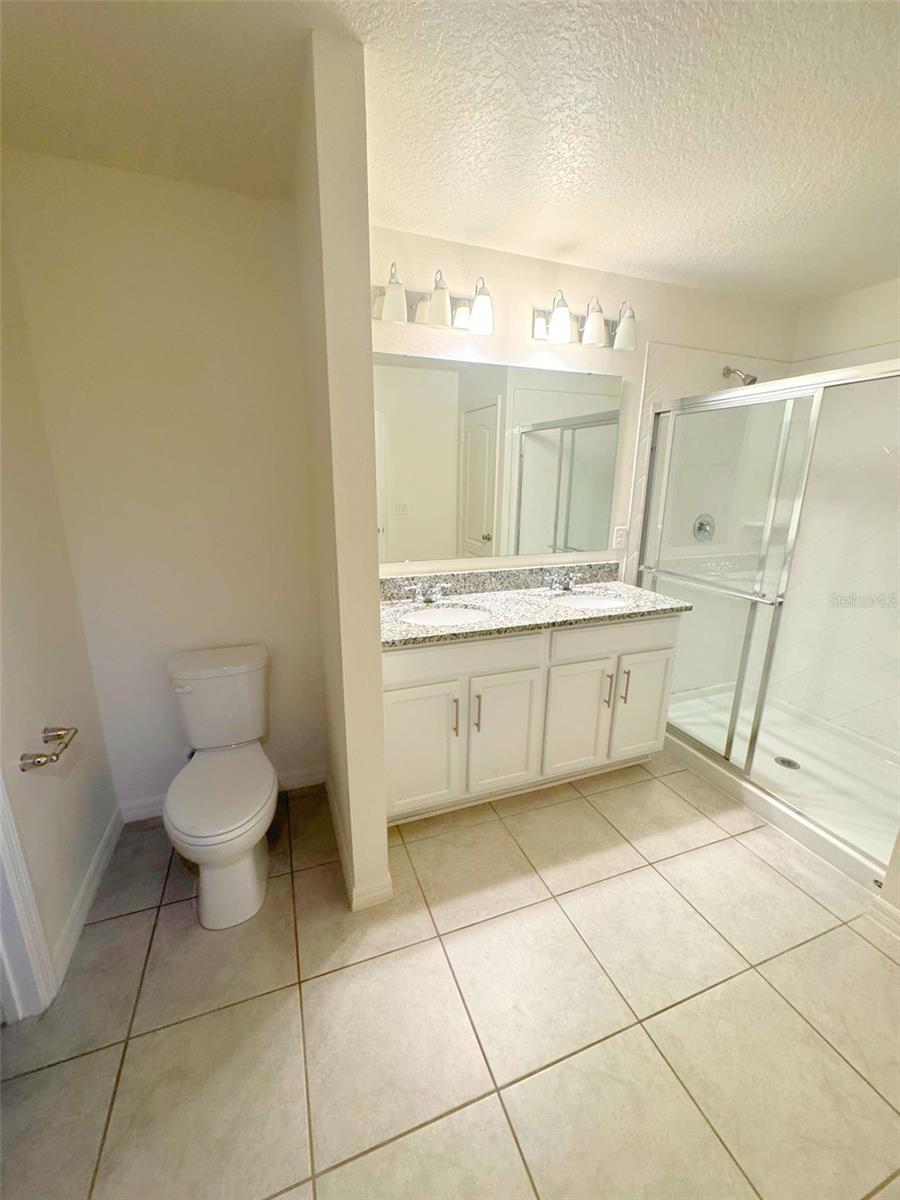 1557 VENICE LANE
