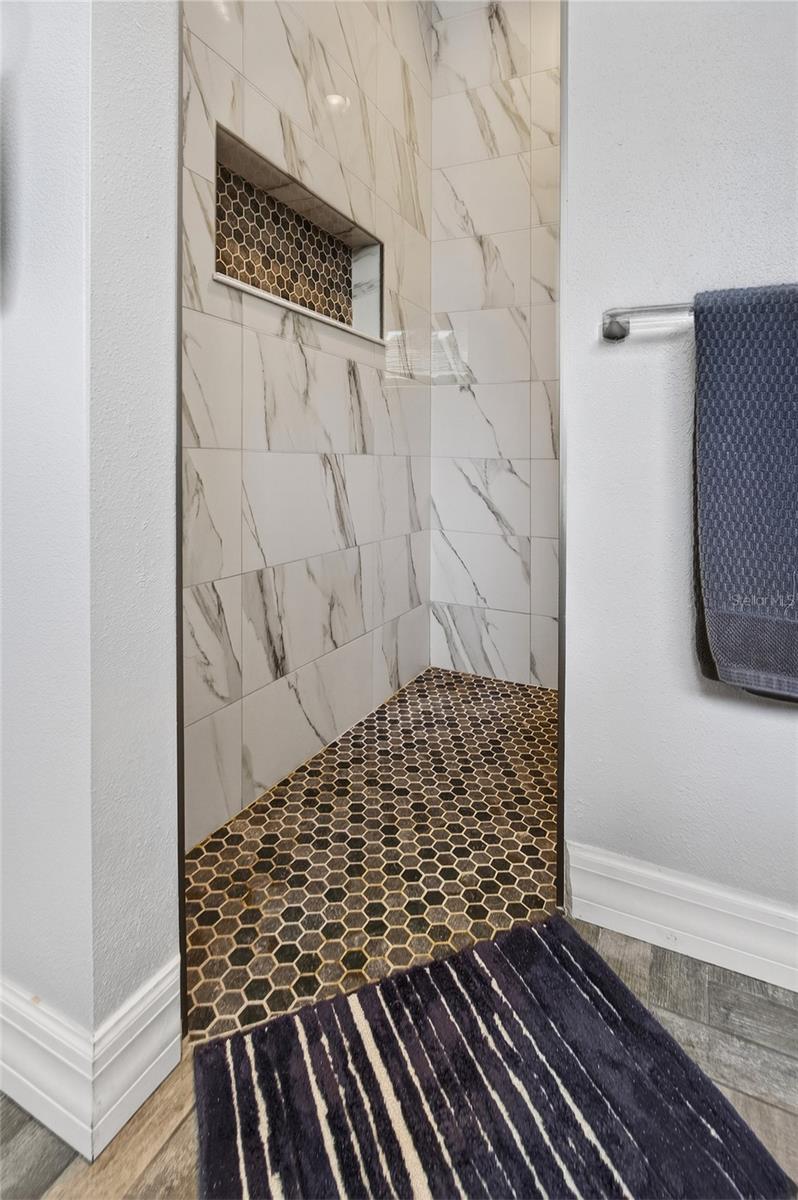 STRATFORD GLENN ST ANDREWS PARK - Residential