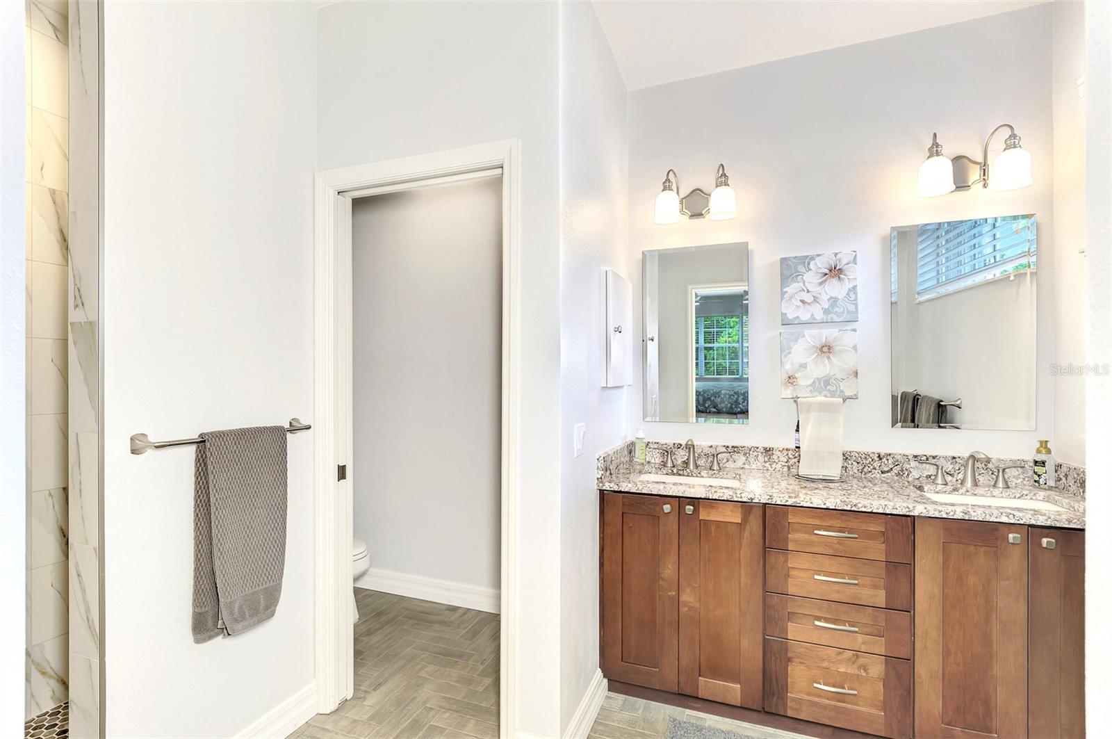 STRATFORD GLENN ST ANDREWS PARK - Residential