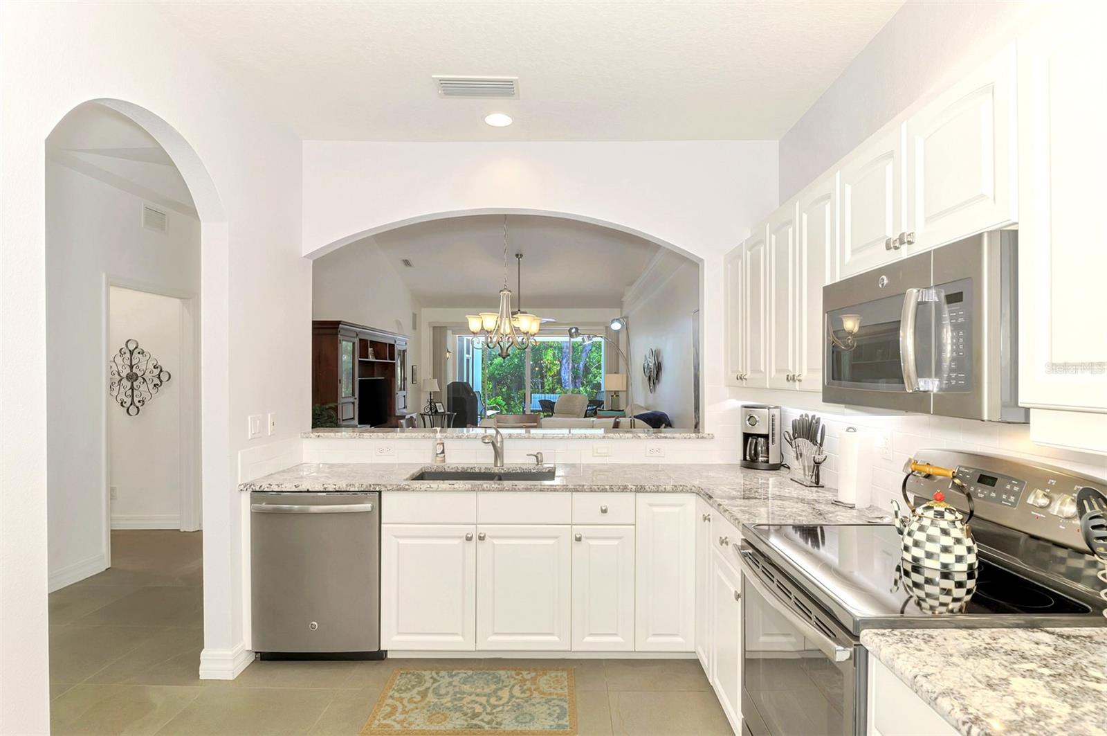 STRATFORD GLENN ST ANDREWS PARK - Residential