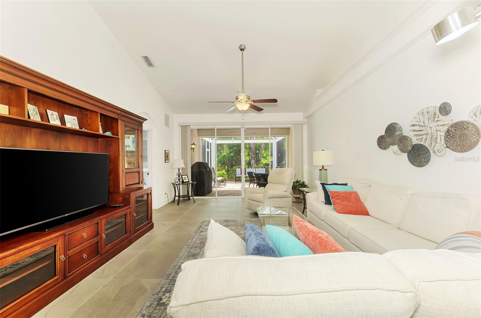 STRATFORD GLENN ST ANDREWS PARK - Residential