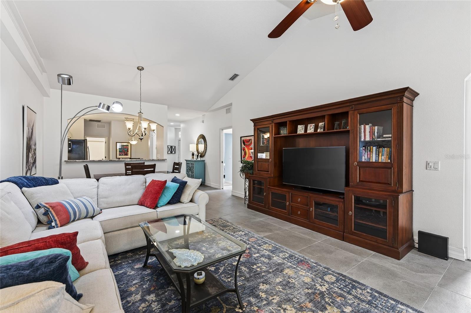 STRATFORD GLENN ST ANDREWS PARK - Residential