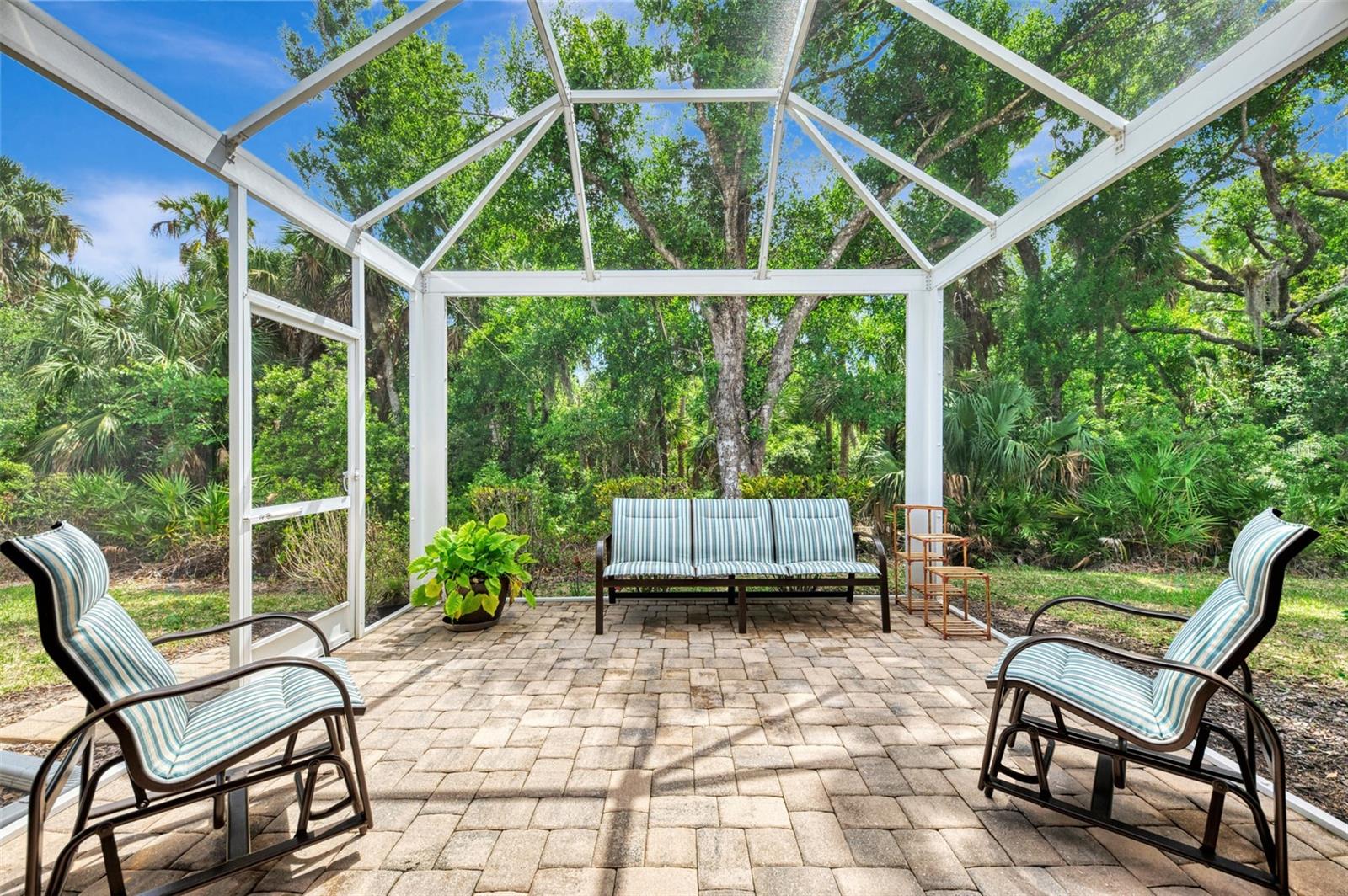 STRATFORD GLENN ST ANDREWS PARK - Residential