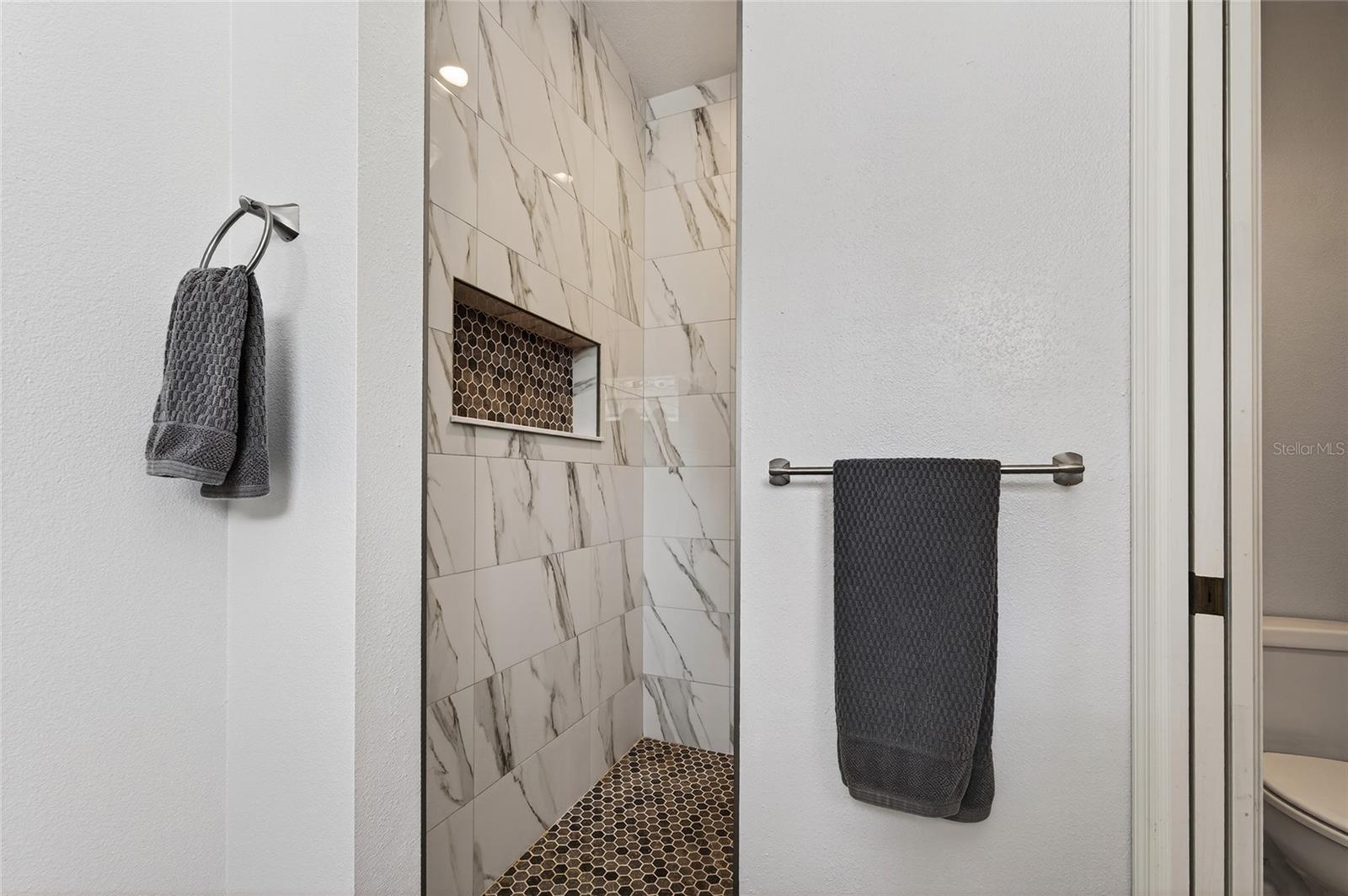 STRATFORD GLENN ST ANDREWS PARK - Residential