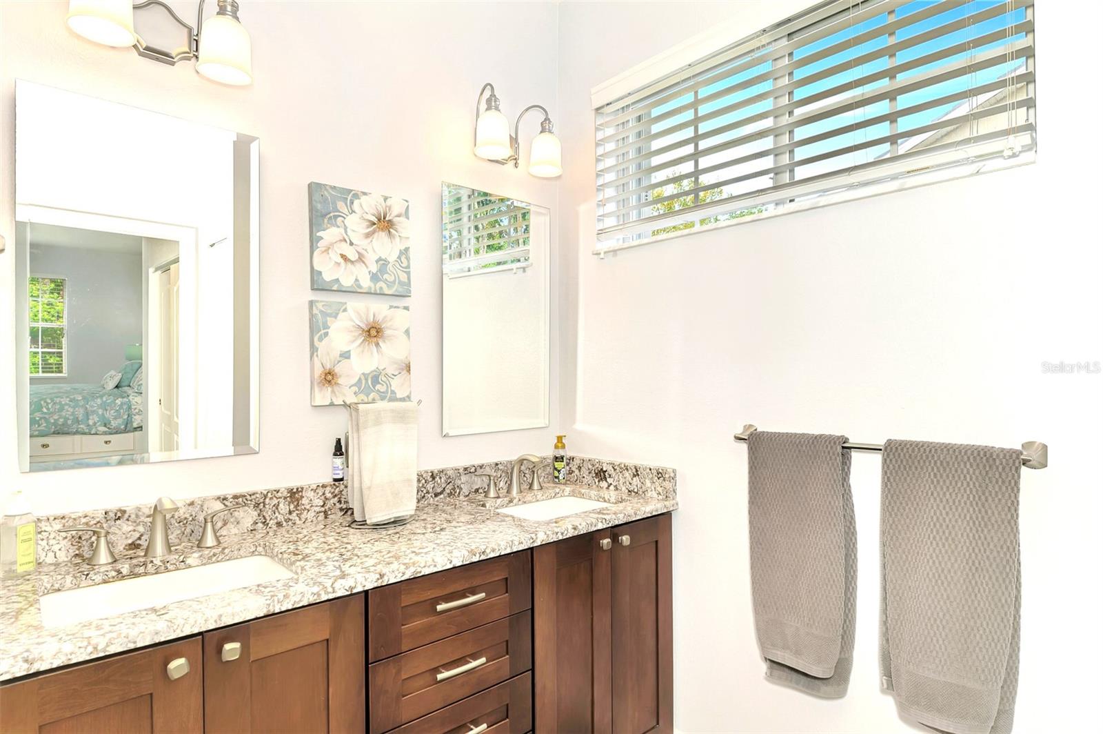 STRATFORD GLENN ST ANDREWS PARK - Residential