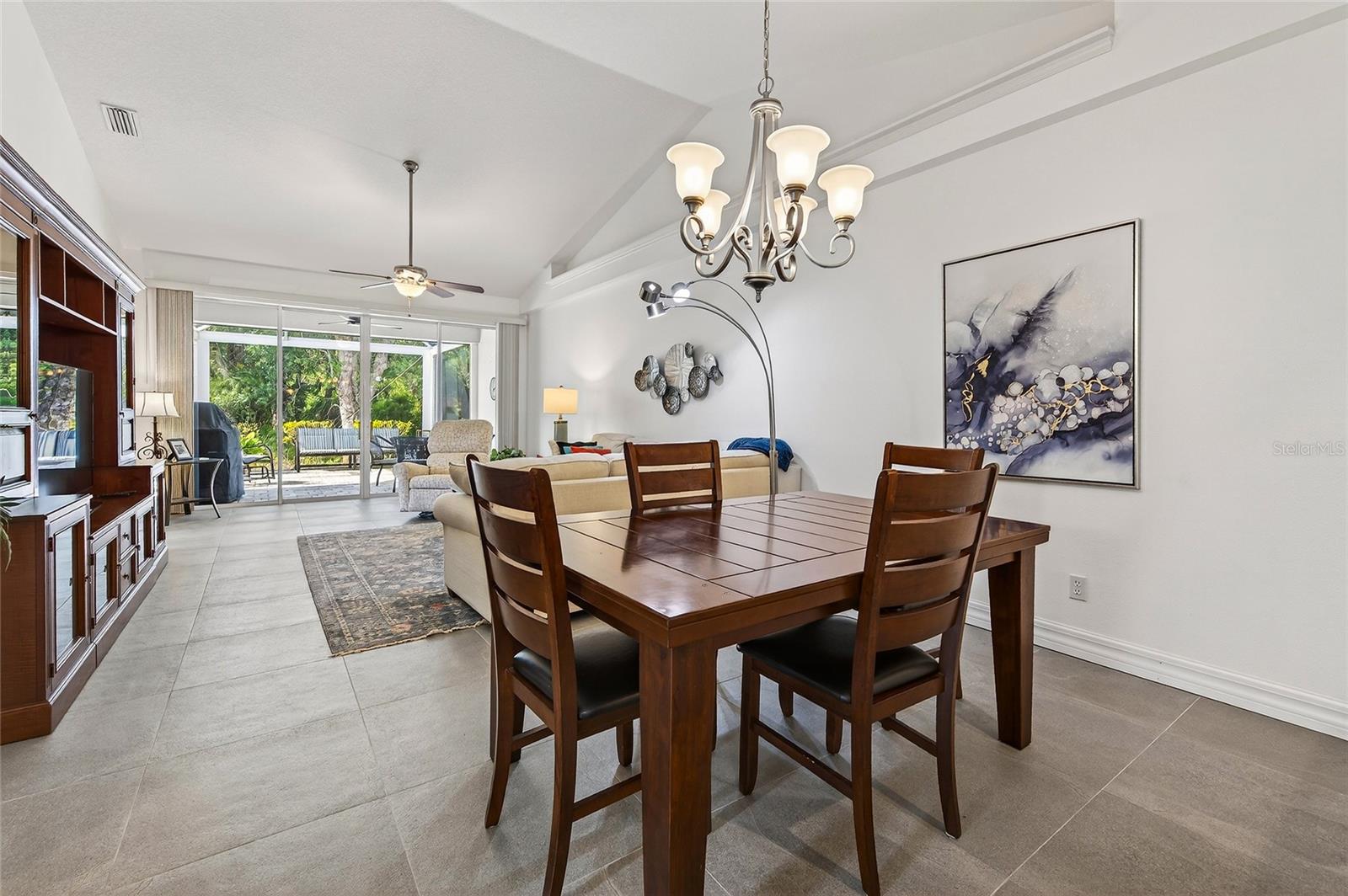 STRATFORD GLENN ST ANDREWS PARK - Residential