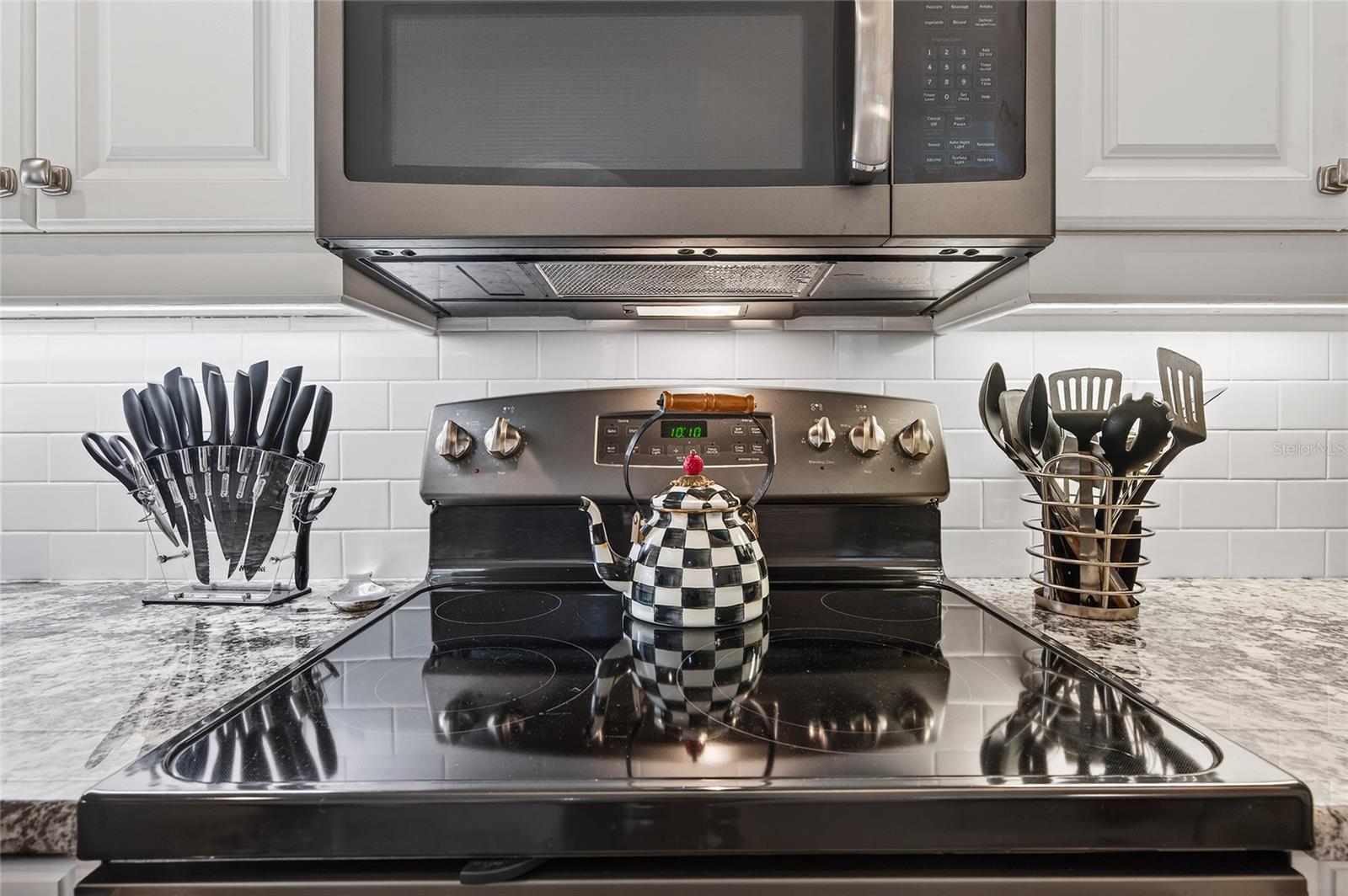 STRATFORD GLENN ST ANDREWS PARK - Residential