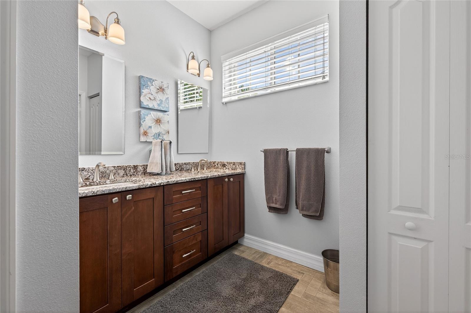 STRATFORD GLENN ST ANDREWS PARK - Residential