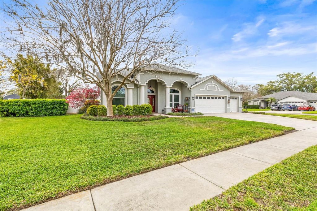 Photo of 17138 Downs Drive, Odessa, FL 33556 (MLS # TB8355971)