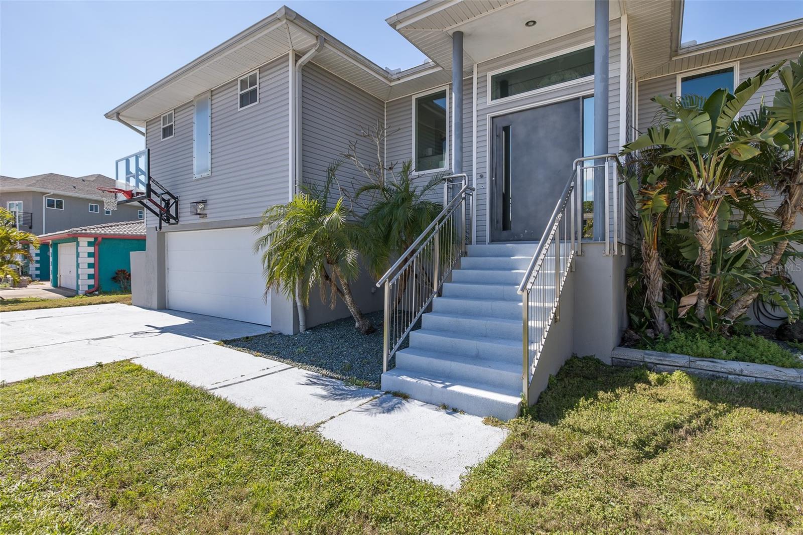 8401 CAROLYN DRIVE