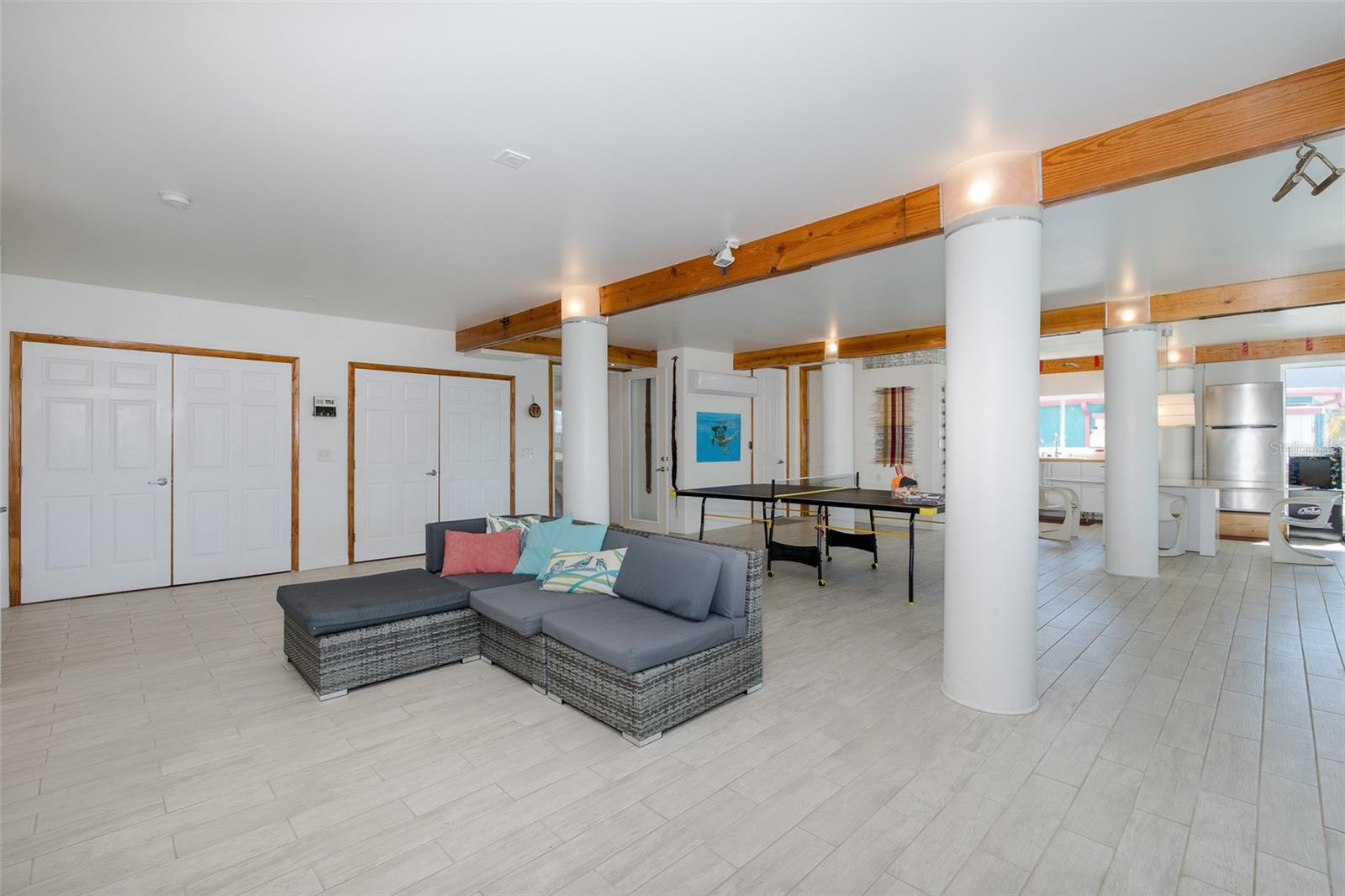 SCHROTERS POINT - Residential