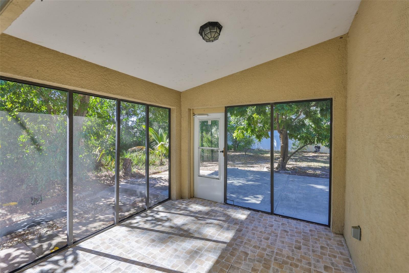 TAMPA BAY HIGHLANDS - Residential Lease