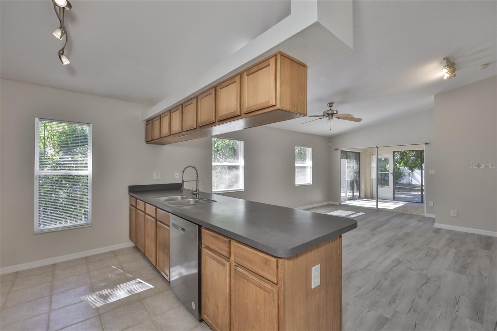 TAMPA BAY HIGHLANDS - Residential Lease