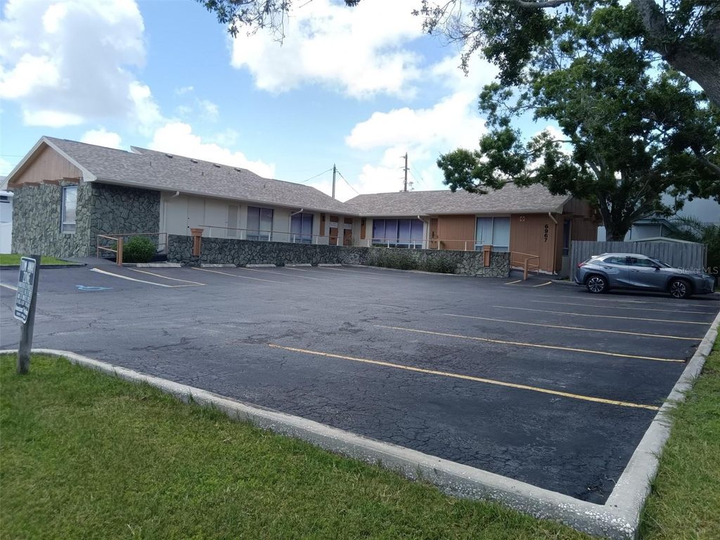 Photo of 6967 Sunset Drive S, South Pasadena, FL 33707 (MLS # TB8435088)