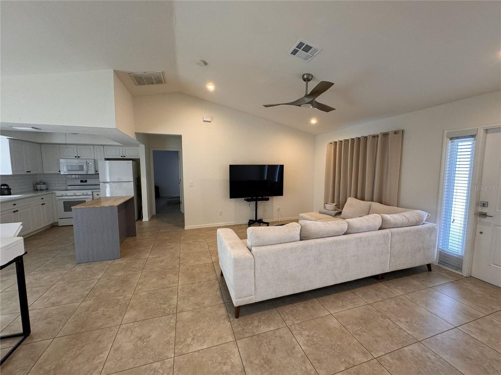 Photo of 3806 SW 6th Avenue, Cape Coral, FL 33914 (MLS # TB8469300)