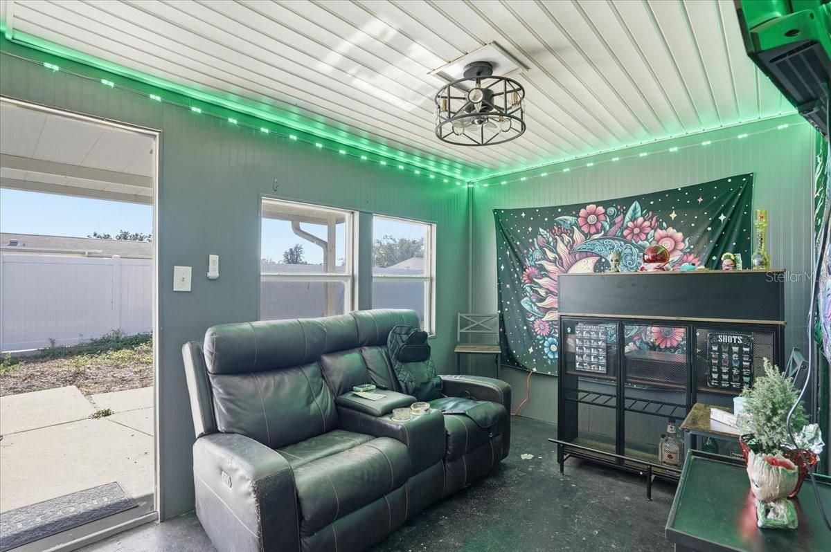 HOLIDAY LAKE ESTATES - Residential